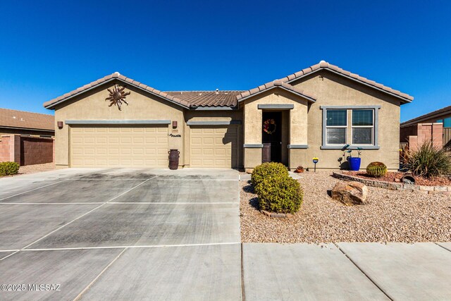 view of front of house featuring a garage