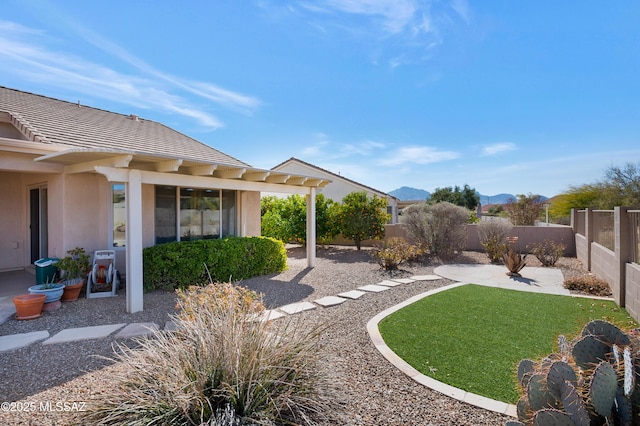 view of yard featuring a patio