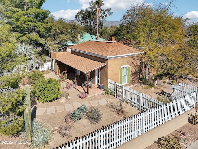 view of front of house featuring a patio