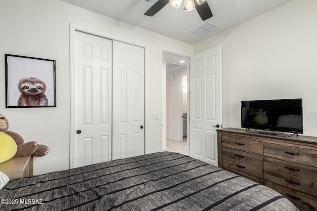 bedroom featuring a closet and ceiling fan