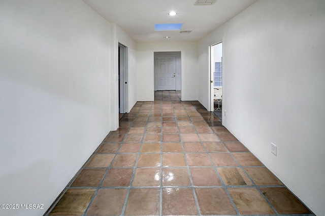 972 N Rancho Del Jefe Loop, Tucson, AZ 85748 - hallway with recessed lighting