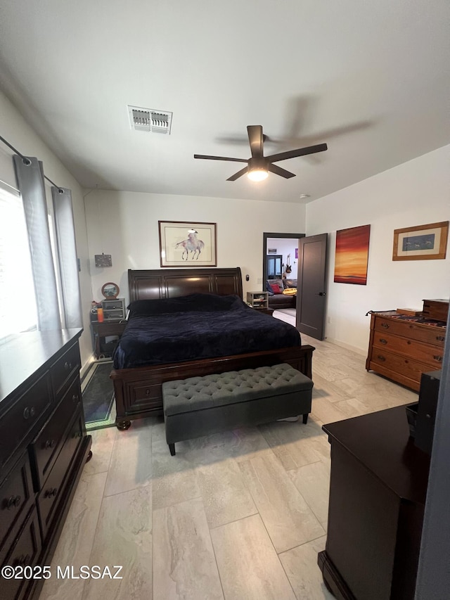 bedroom with ceiling fan