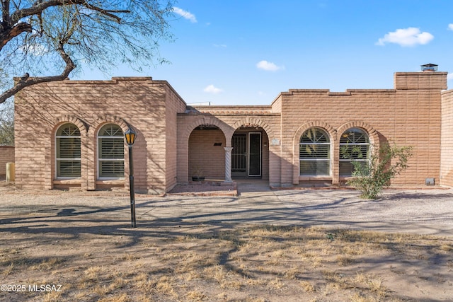 view of front of property