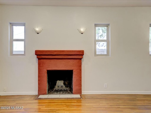 details featuring hardwood / wood-style floors