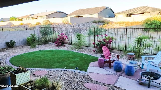 view of yard with a patio