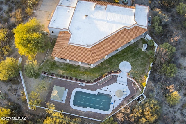 birds eye view of property