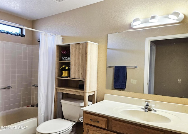 full bathroom with toilet, vanity, and shower / tub combo