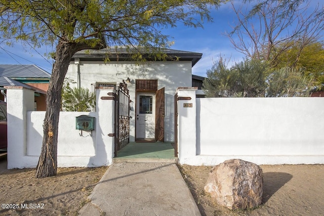 view of entrance to property