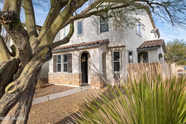 view of mediterranean / spanish-style home