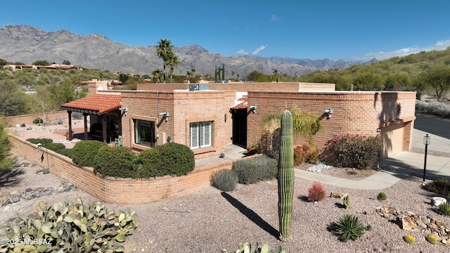 view of front facade with a mountain view