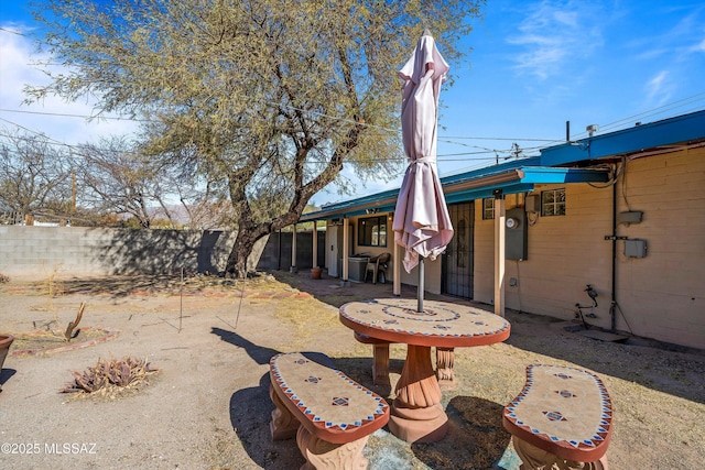 view of yard with a patio area