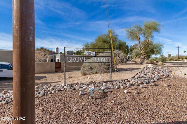 view of community / neighborhood sign