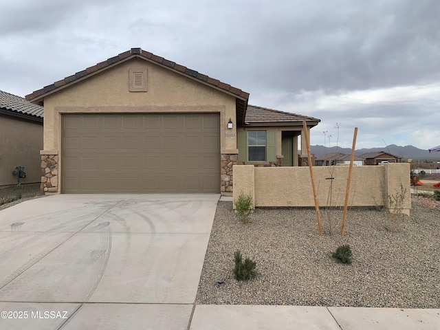 view of front of house featuring a garage