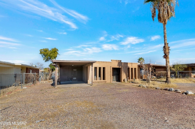 view of front of property