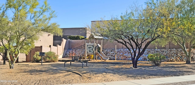 surrounding community with a playground