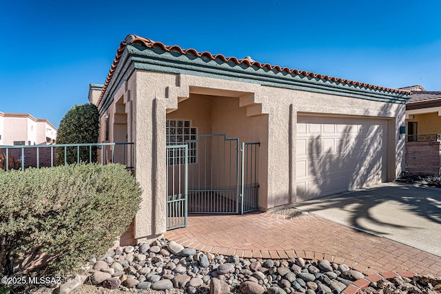 view of front of home featuring a garage