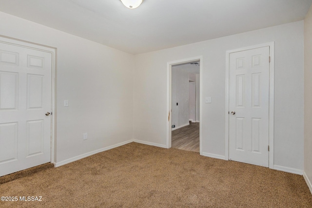 spare room with carpet flooring