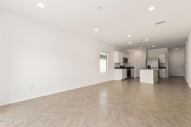 view of unfurnished living room