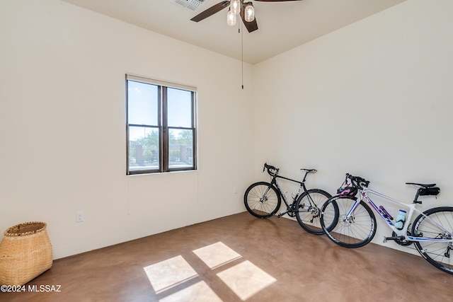 spare room with ceiling fan