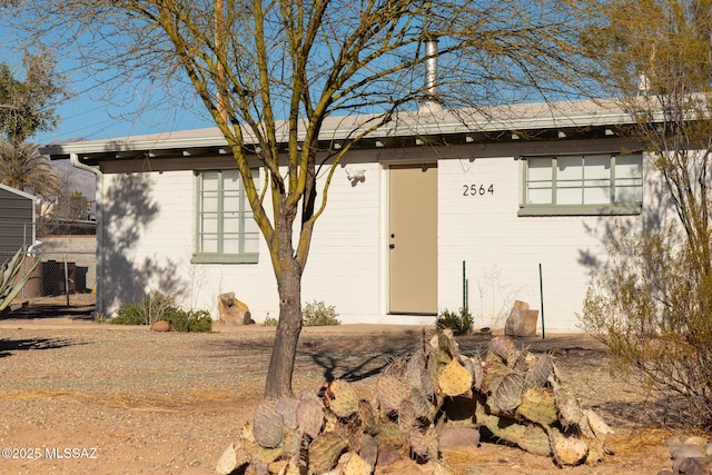 view of front of house