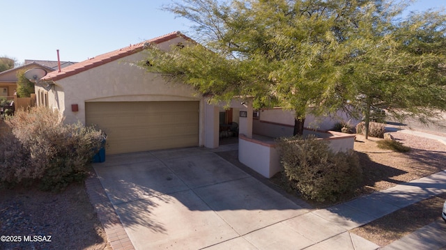 view of front facade with a garage