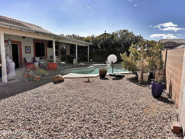 view of yard with a patio area