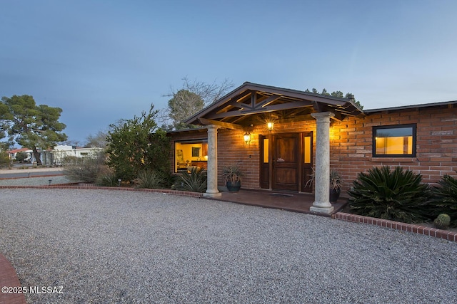 view of front of property