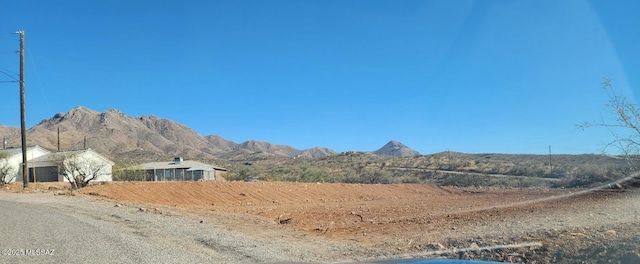 Listing photo 3 for 1564 Pinguinos Ct Unit 8, Rio Rico AZ 85648