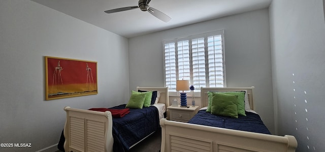 bedroom with ceiling fan