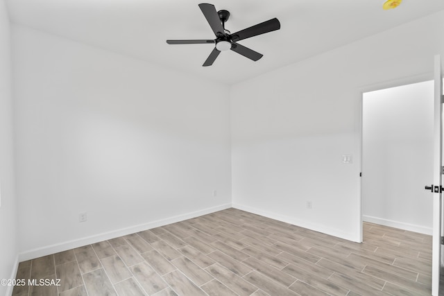 empty room with ceiling fan