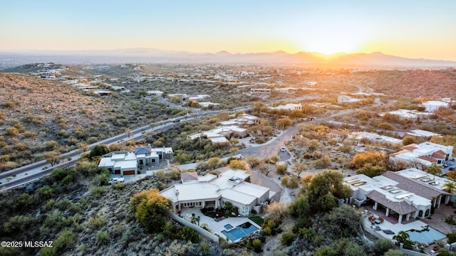 view of aerial view at dusk