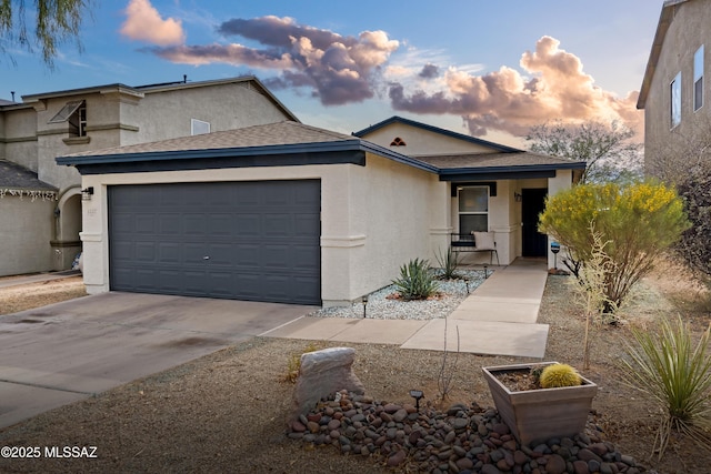 view of front facade featuring a garage