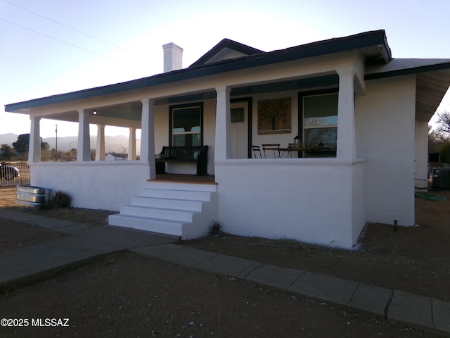 view of front of property with a porch