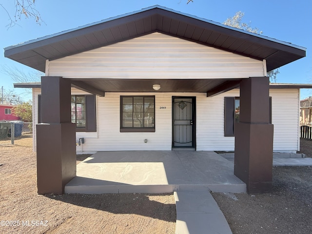 view of front of house with a porch