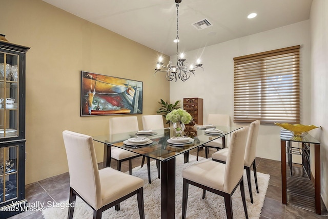 dining space featuring a chandelier, visible vents, and recessed lighting