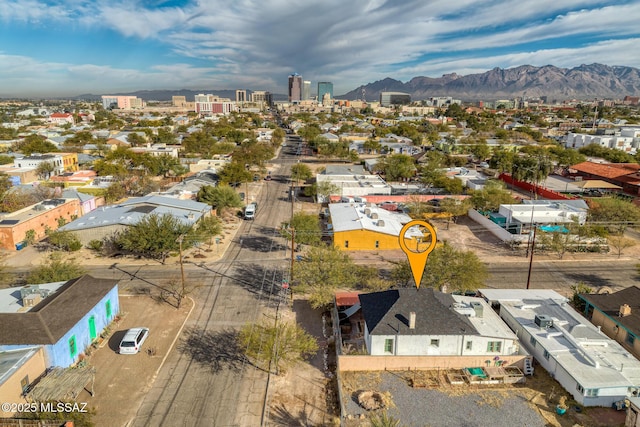 bird's eye view with a mountain view