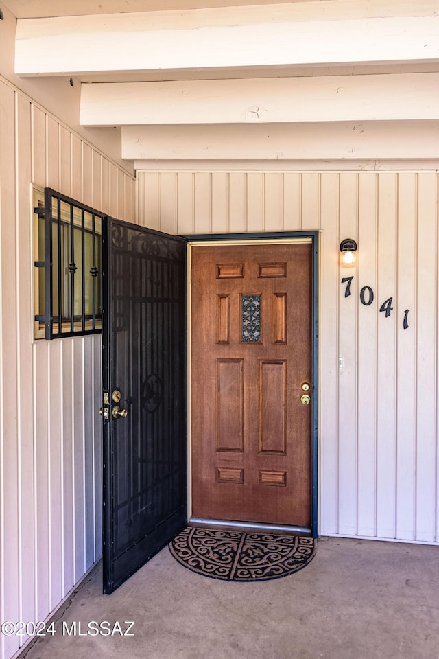 view of entrance to property