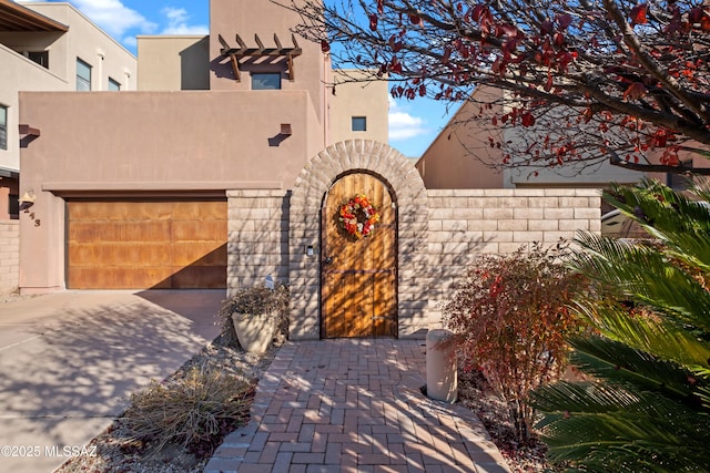 view of front of house featuring a garage