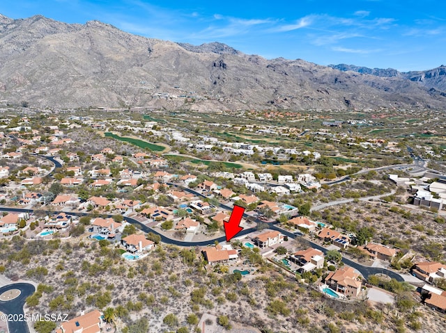 birds eye view of property featuring a residential view and a mountain view