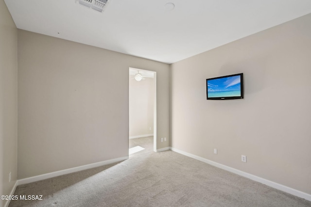 spare room with carpet flooring