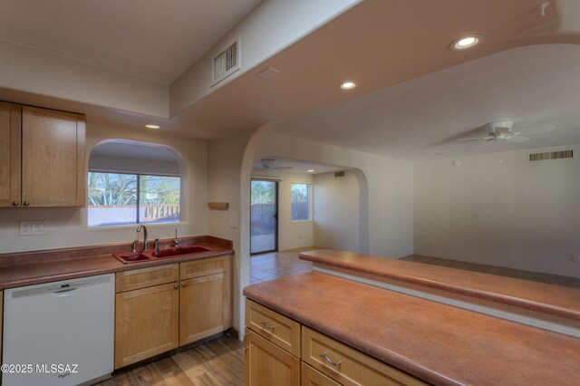 spare room with tile patterned floors and ceiling fan