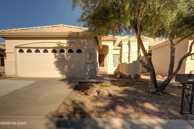 view of front facade with a garage