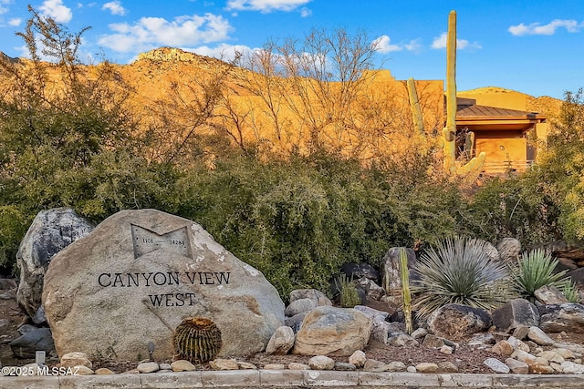 property view of mountains