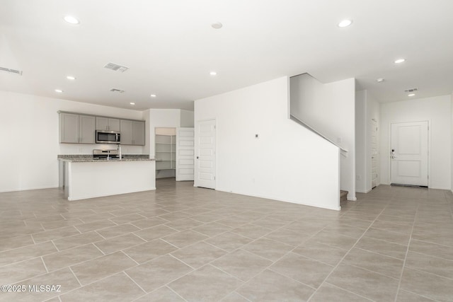 view of unfurnished living room