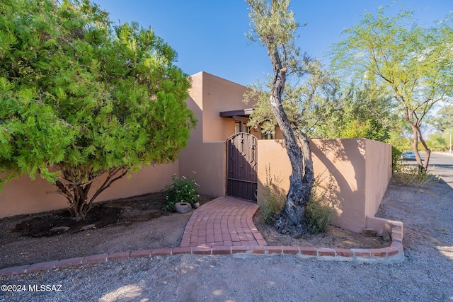 view of front of house