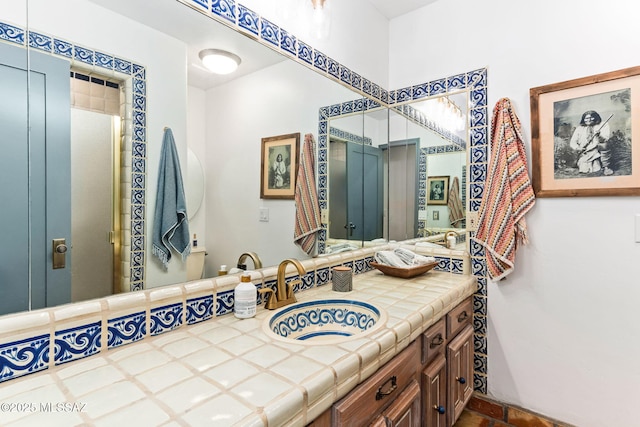 bathroom with vanity