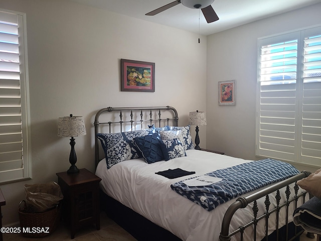 bedroom with ceiling fan