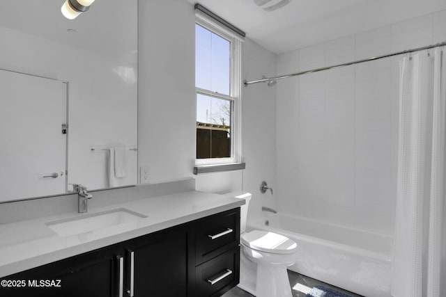 802 S 5th Ave, Tucson, AZ 85701 - full bathroom featuring shower / tub combo, toilet, and vanity