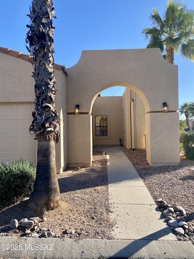 view of front of home featuring a garage