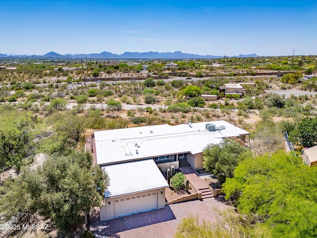 bird's eye view featuring a mountain view